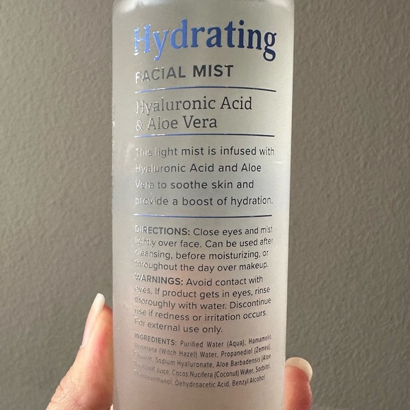 Nature Love Hydrating Facial Mist Hyaluronic Acid & Aloe Vera - Picture 4 of 5